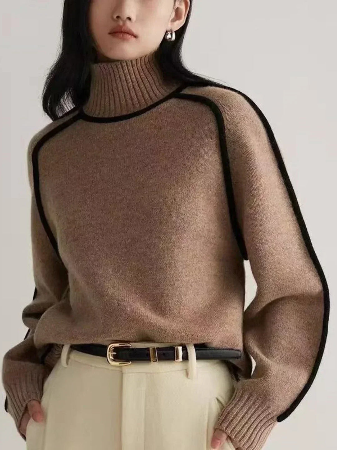 Donna | Elegant Rullekrave Trøje