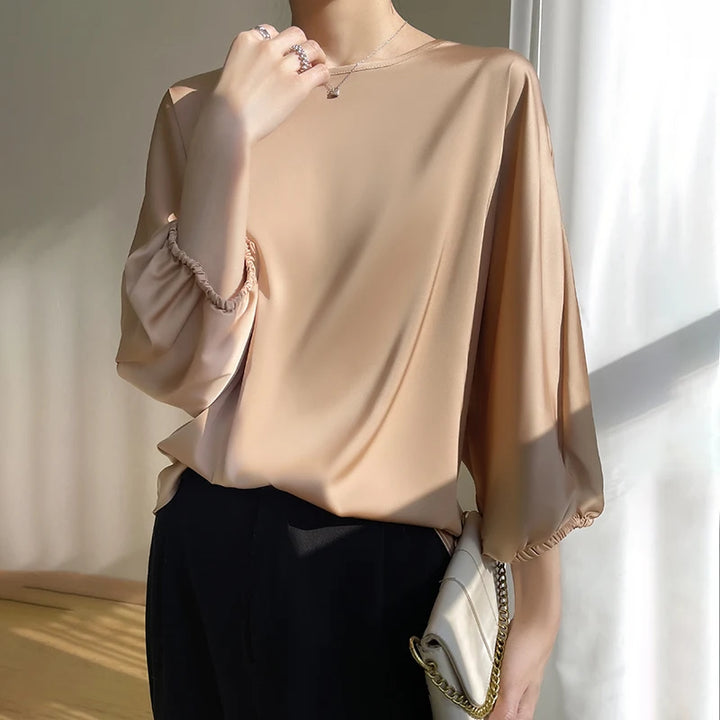 Sienna – Skjorte i elegant satinlook
