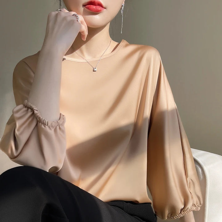 Sienna – Skjorte i elegant satinlook