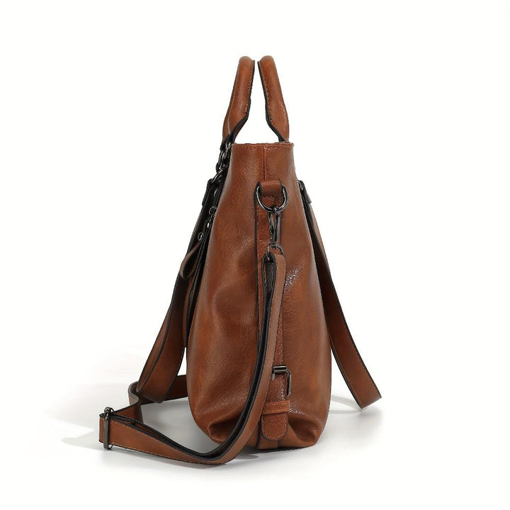 Charlotte - Vintage shopper med klassisk elegance