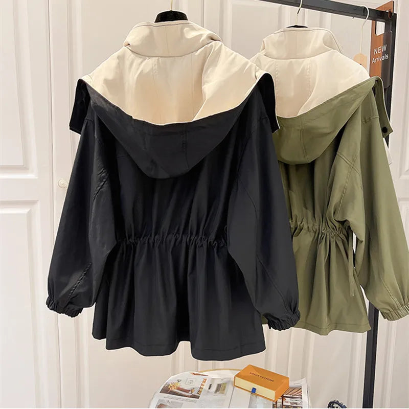Birgit – Stilfuld vandafvisende trenchcoat