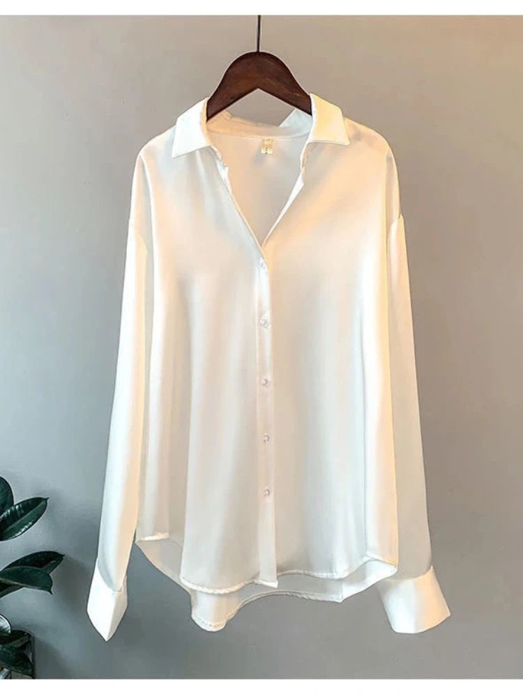 Monroe – Bluse i satinlook